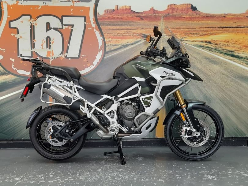 TRIUMPH TIGER 1200 RALLY EXPLORER