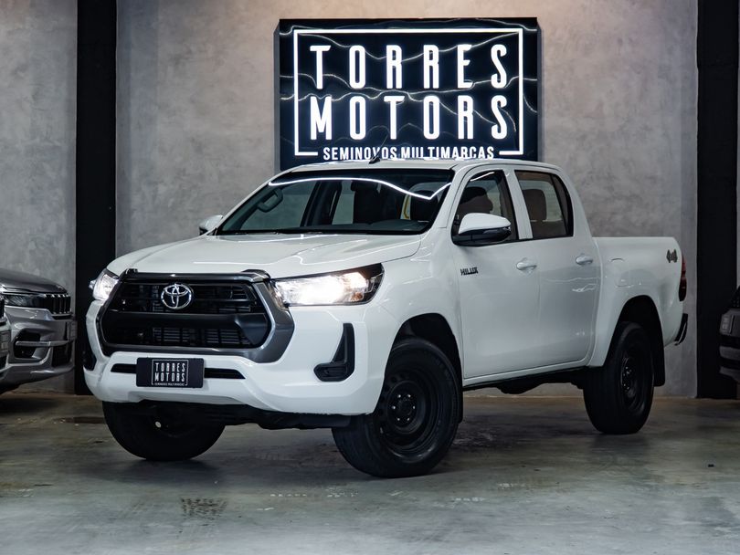 Toyota Hilux CD 4x4 2.8 Diesel Mec.