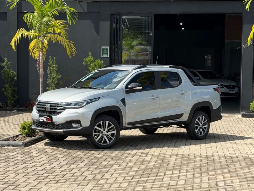 Fiat Strada Volcano 1.3 Flex 8V CD