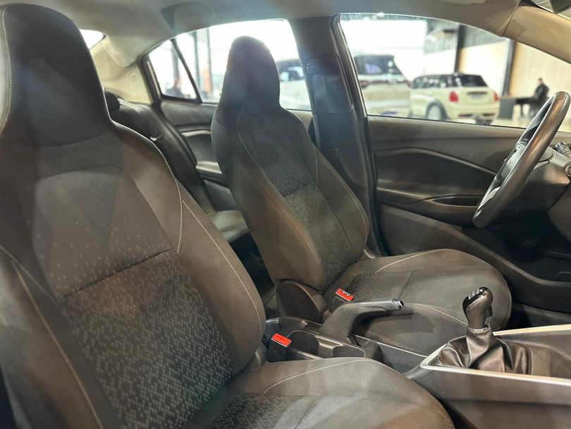 Chevrolet ONIX SEDAN Plus LT 1.0 12V Flex 4p Mec.