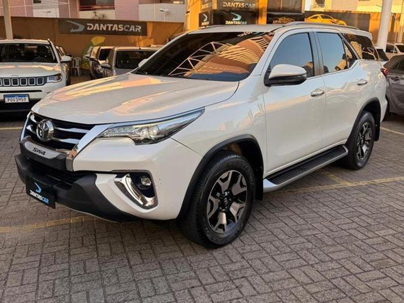 TOYOTA 2.8 SRX DIAMOND 4X4 7 LUGARES 16V TURBO INTERCOOLER DIESEL 4P AUTOMÁTICO