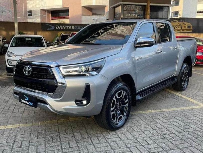 TOYOTA 2.8 D-4D TURBO DIESEL CD SRV 4X4 AUTOMÁTICO