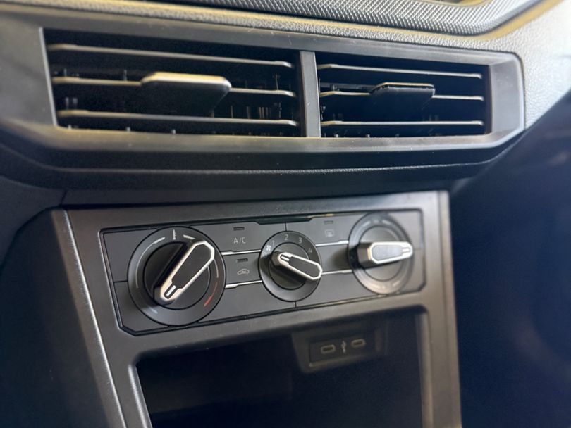 VolksWagen Polo Track 1.0 Flex 12V 5p