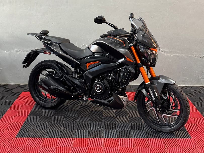 BAJAJ DOMINAR 400 