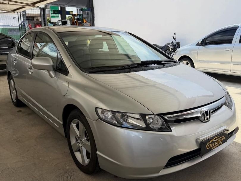 Honda Civic Sedan LXS 1.8/1.8 Flex 16V Mec. 4p