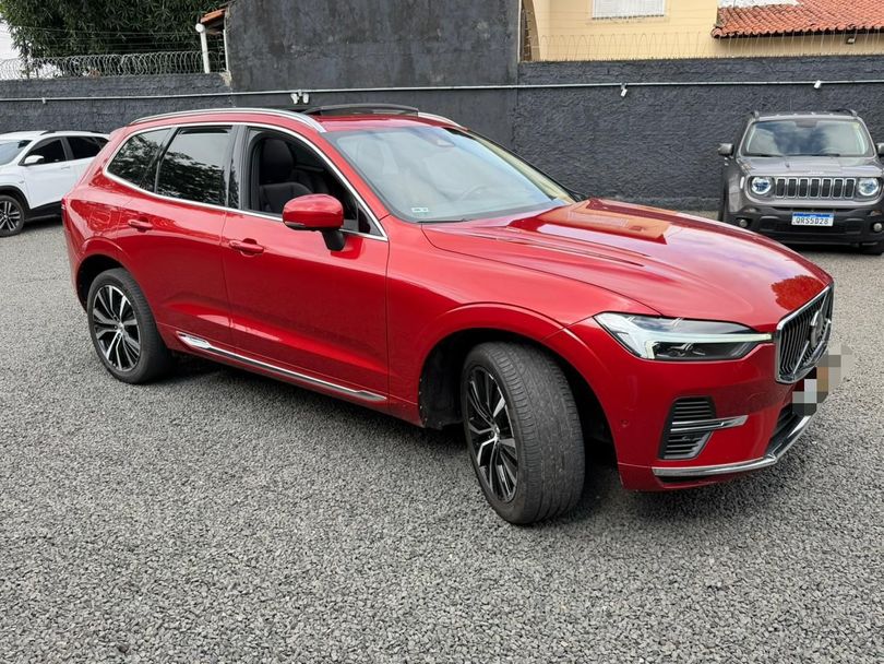 Volvo VOLVO XC60 T-8 UTIMATR 2.0 HÍBRIDO AWD AUTOMÁTICA 2023 COM TETO SOLAR