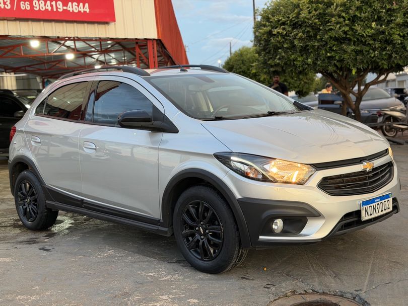 Chevrolet ONIX HATCH ACTIV 1.4 8V Flex 5p Mec.