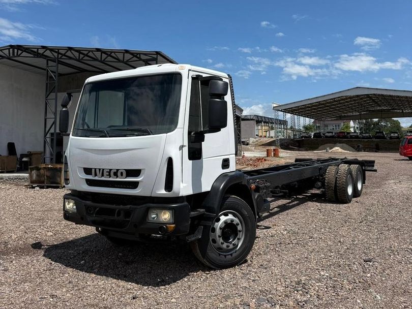 IVECO TECTOR 260E30 6x4 2p (diesel)(E5)