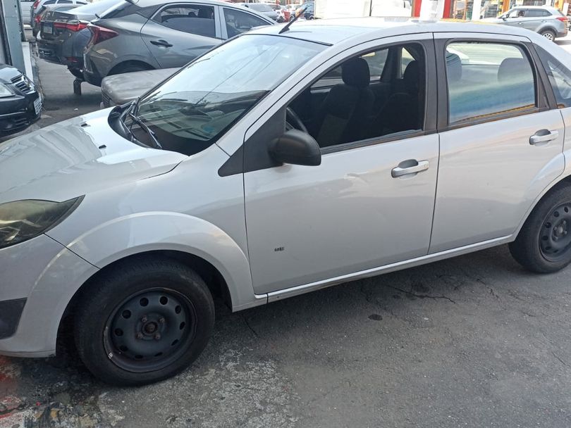 Ford Fiesta Sedan S 1.0 8V Flex 4p
