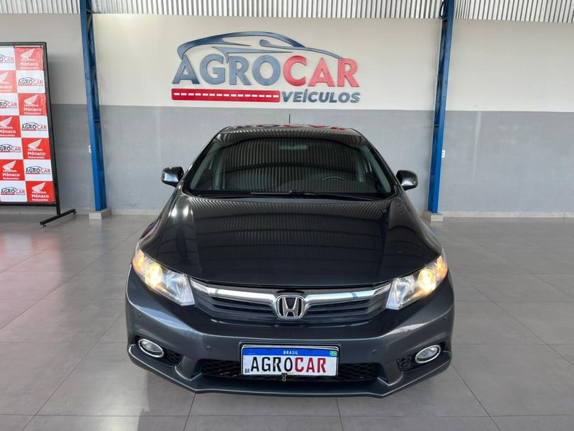 Honda Civic Sedan LXS 1.8/1.8 Flex 16V Aut. 4p