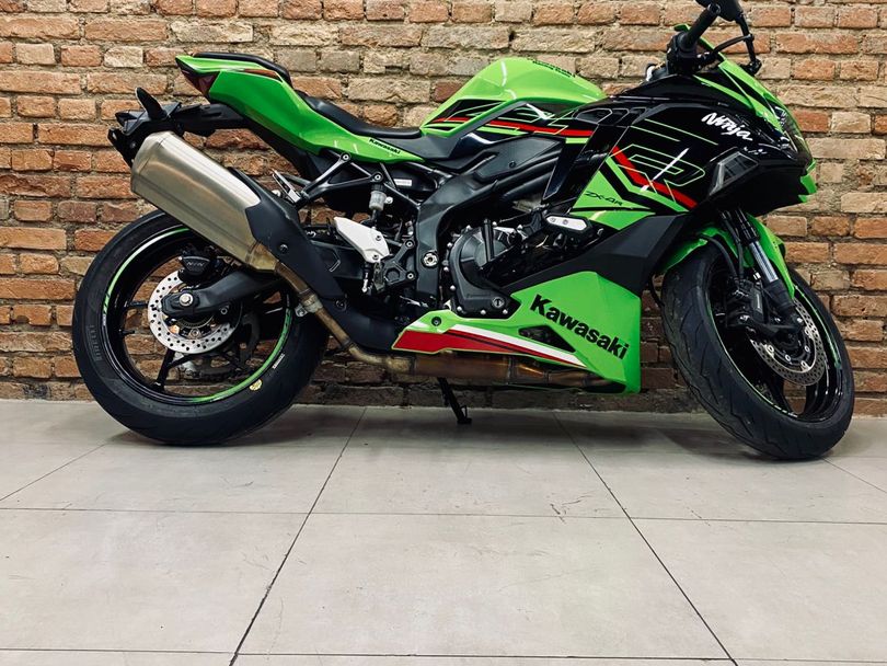 KAWASAKI NINJA ZX-4R