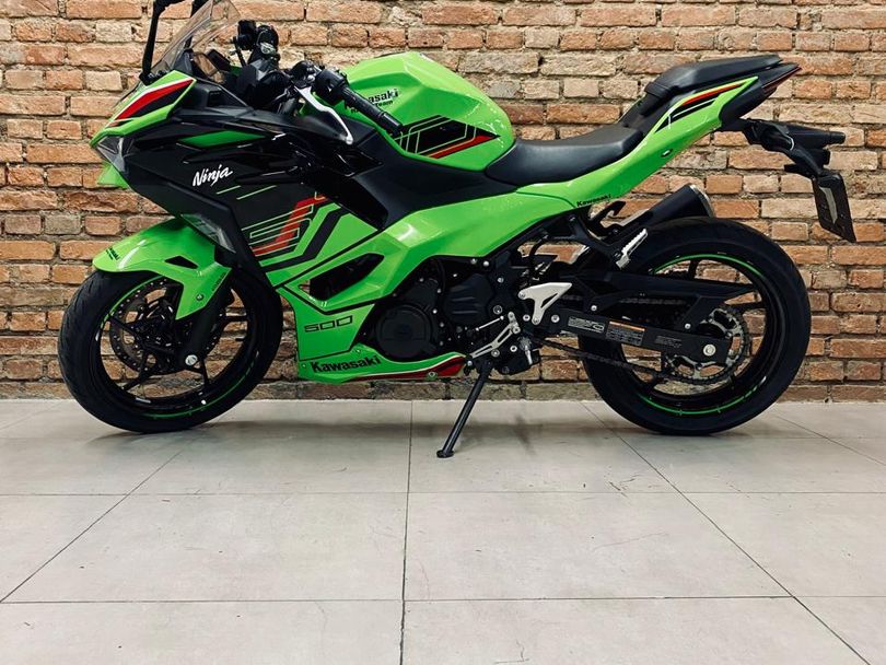 KAWASAKI NINJA 500 SE