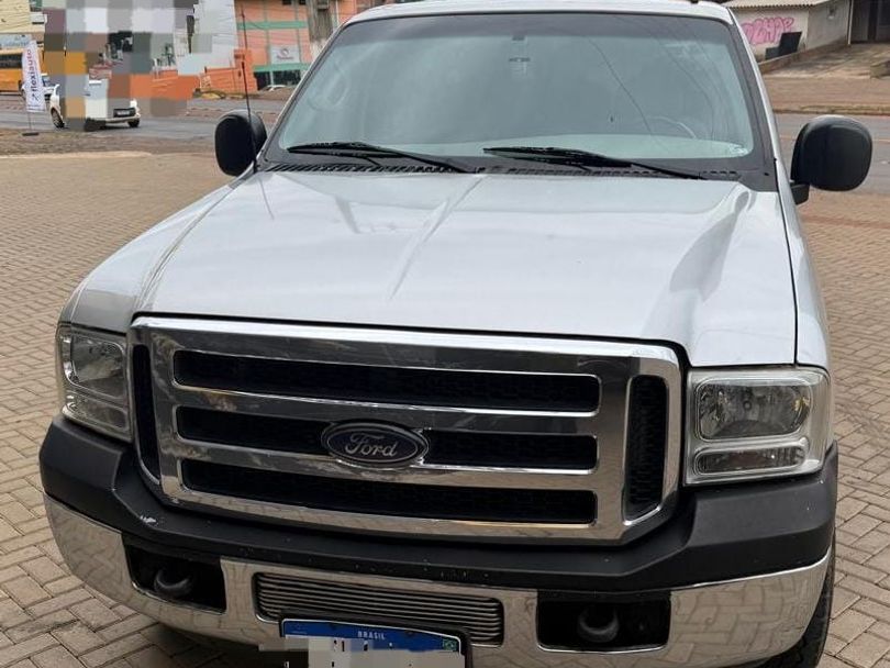 Ford F-250 XLT 3.9 4x4 CD TB Diesel