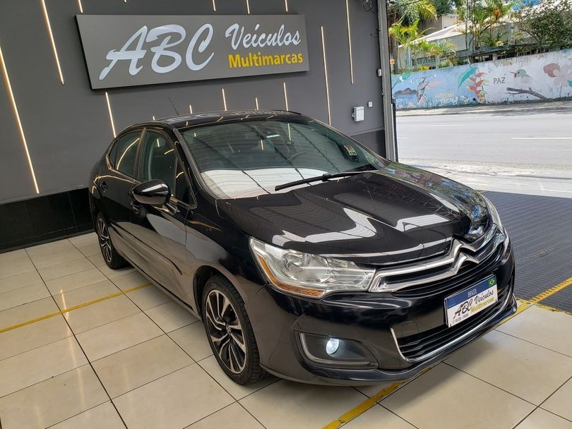 Citroën C4 LOUNGE Tendance 2.0 Flex 4p Aut.