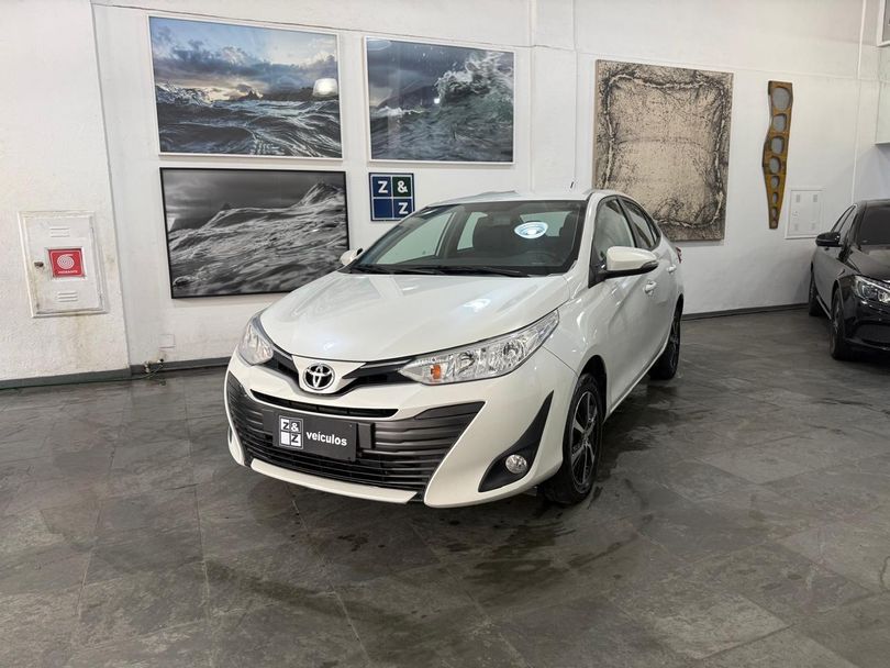 Toyota YARIS XS Connect Sedan 1.5 Flex 16V Aut.