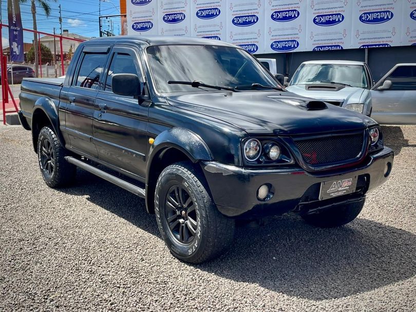 Mitsubishi L200 Sport HPE 2.5 4x4 CD DTI Dies. Mec.