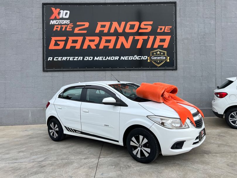 Chevrolet ONIX HATCH LT 1.0 8V FlexPower 5p Mec.