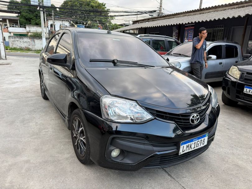 Toyota ETIOS PLATINUM Sed. 1.5 Flex 16V 4p Aut.
