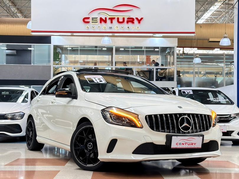 Mercedes A-200 COM TETO SOLAR