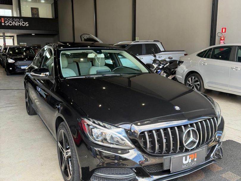 Mercedes C-200 Avantgarde 2.0 TB 16V 184cv Aut.