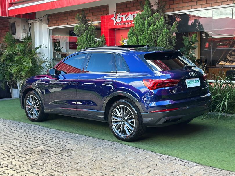 Audi Q3 Black Ed. 1.4 TFSI Flex/Black S-tron.