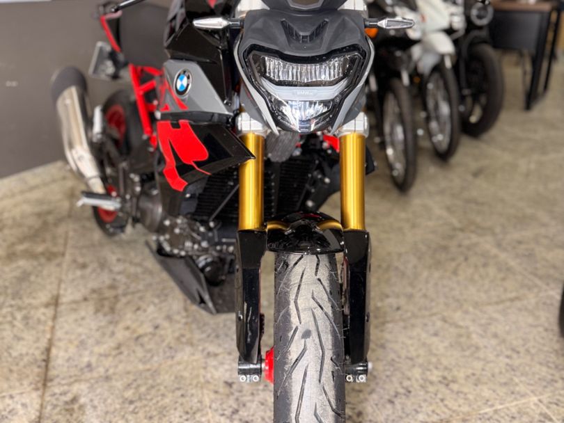 BMW G 310 R