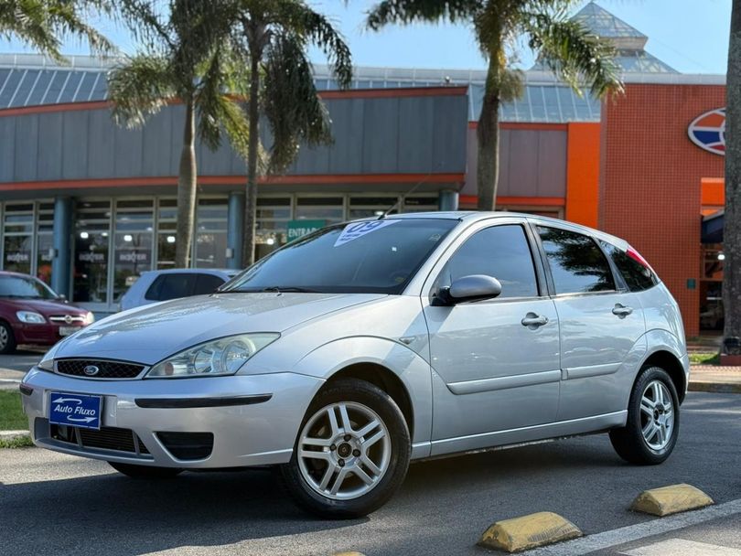 Ford Focus 1.6 S/SE/SE Plus Flex 8V/16V  5p