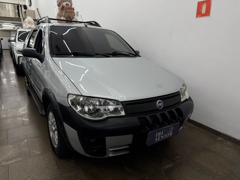 Fiat Palio Weekend HLX 1.8 mpi Flex 4p