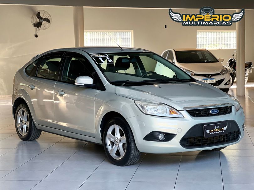 Ford Focus 1.6 S/SE/SE Plus Flex 8V/16V  5p