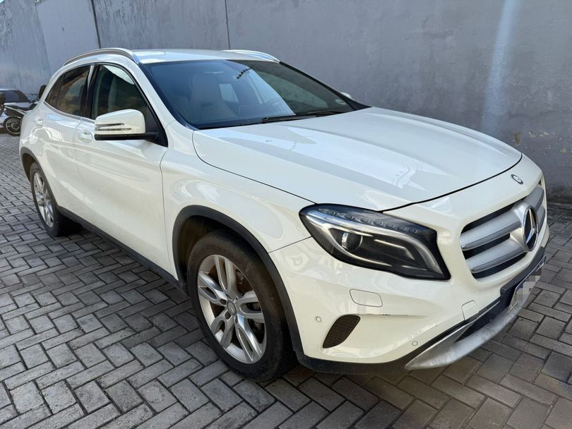 Mercedes GLA 200 ADVANCE 1.6 TB FLEX AUTOMÁTICA  2016