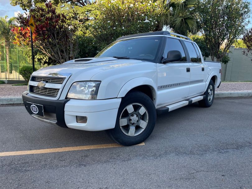 Chevrolet S10 P-Up Executive 2.4 MPFI F.Power CD