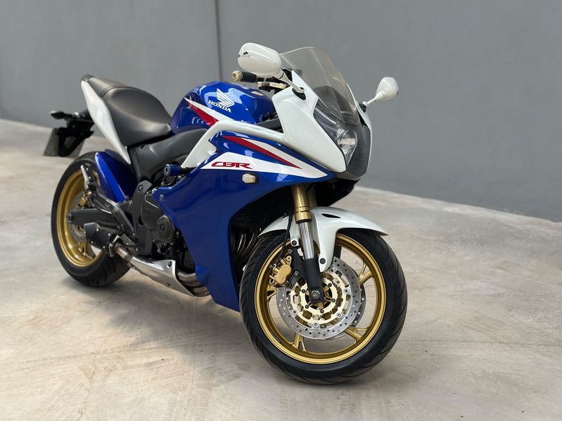 HONDA CBR 600 F