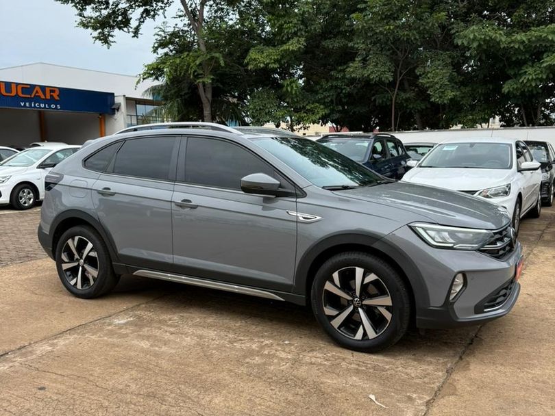 VolksWagen Nivus Highline 1.0 200 TSI Flex Aut.