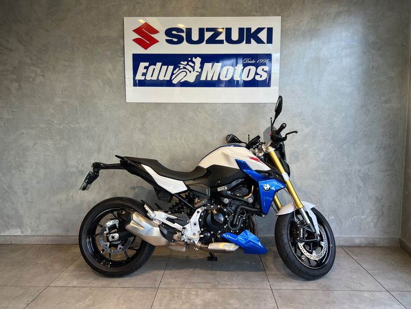 BMW F 900 R Sport Plus