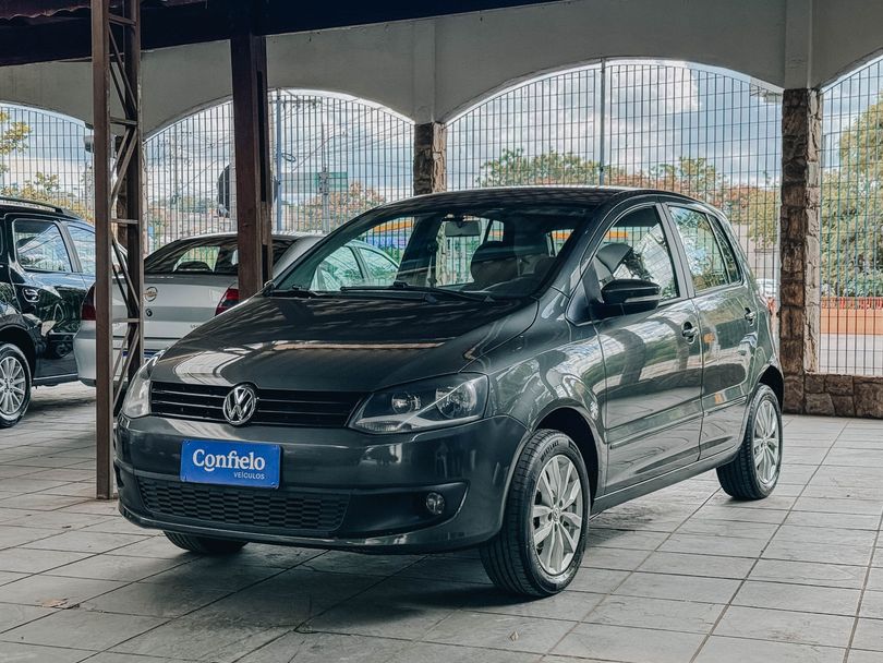 VolksWagen Fox 1.6 Mi Total Flex 8V 5p