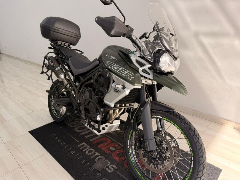 TRIUMPH TIGER 800 XCX