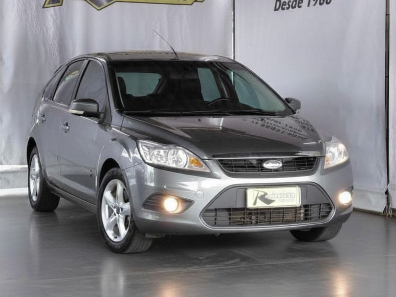 Ford Focus 1.6 S/SE/SE Plus Flex 8V/16V  5p