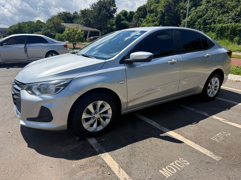 Chevrolet ONIX SEDAN Plus LT 1.0 12V Flex 4p Mec.