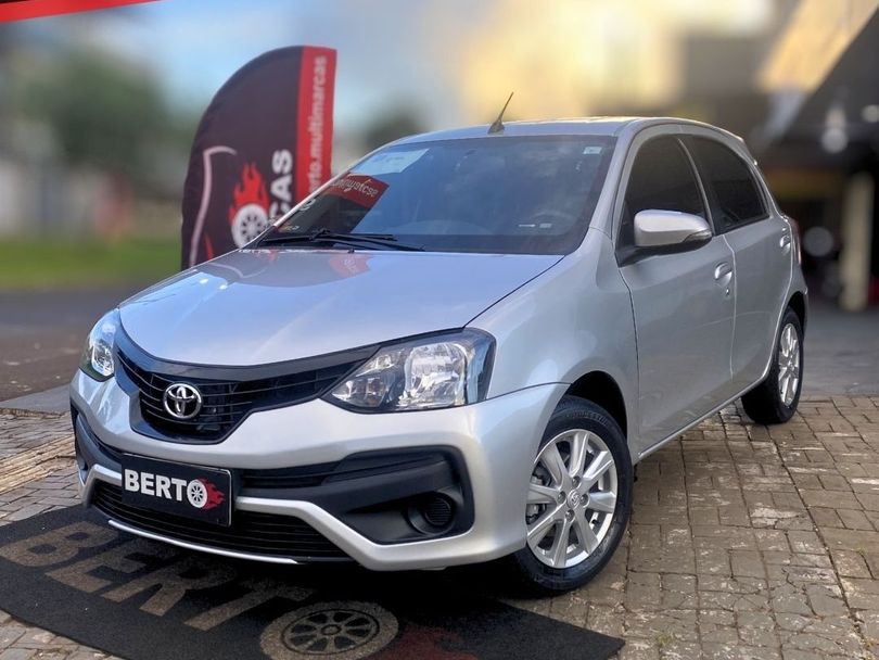 Toyota ETIOS X Plus 1.5 Flex 16V 5p Mec.