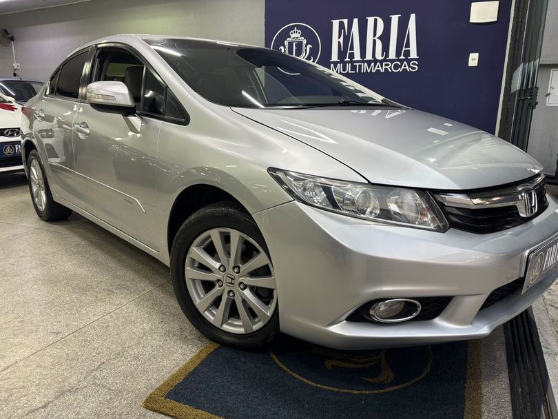 Honda Civic Sedan LXR 2.0 Flexone 16V Aut. 4p