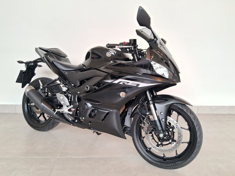 YAMAHA YZF R-3 321/ABS