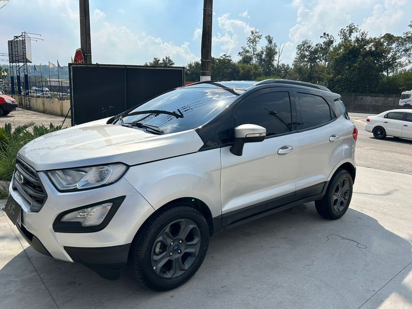 Ford EcoSport FREESTYLE 1.5 12V Flex 5p Mec.