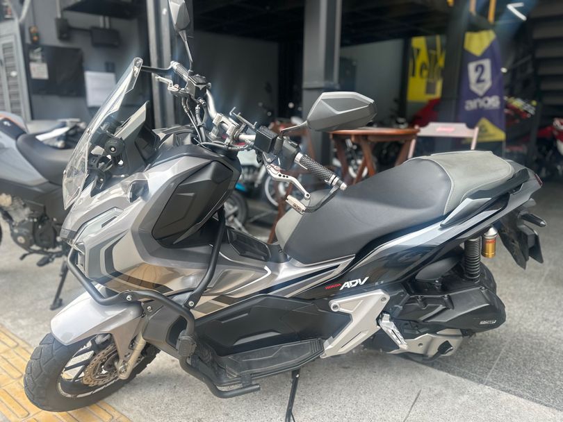 HONDA ADV 150