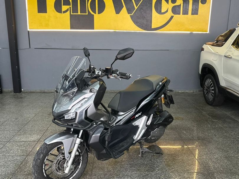 HONDA ADV 150