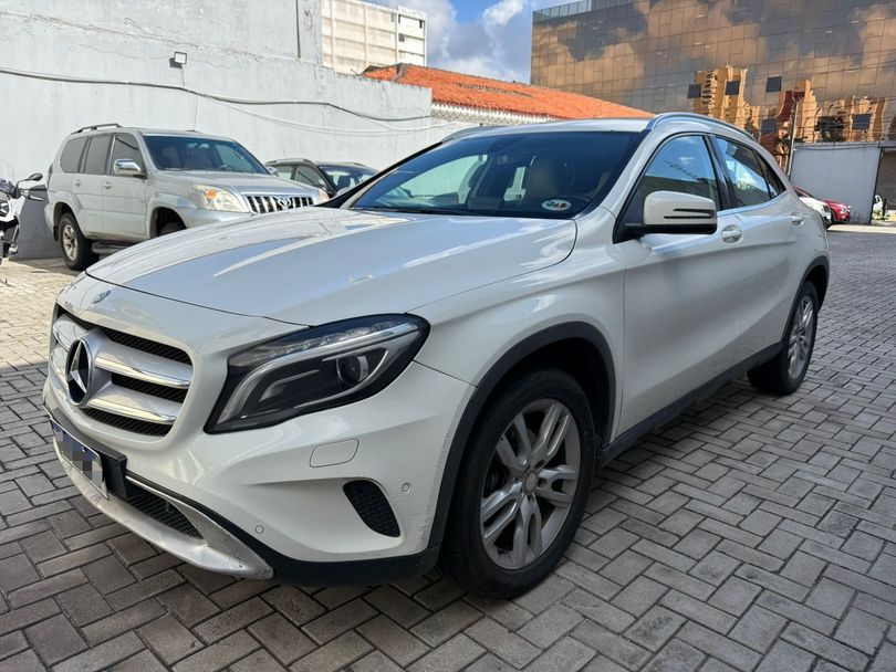 Mercedes GLA 200 Advance 1.6/1.6 TB 16V Flex Aut.