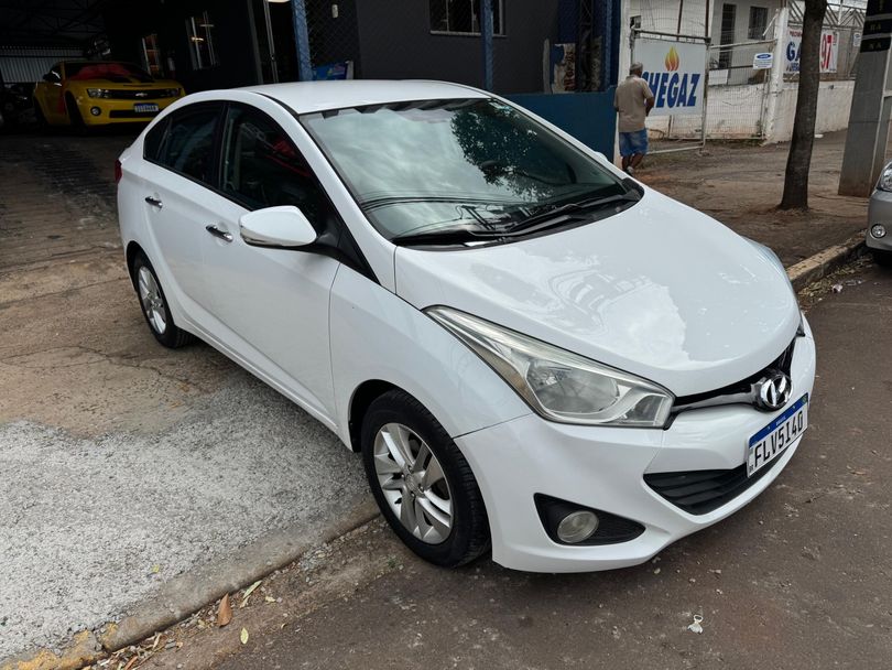 Hyundai HB20S Premium 1.6 Flex 16V Mec. 4p