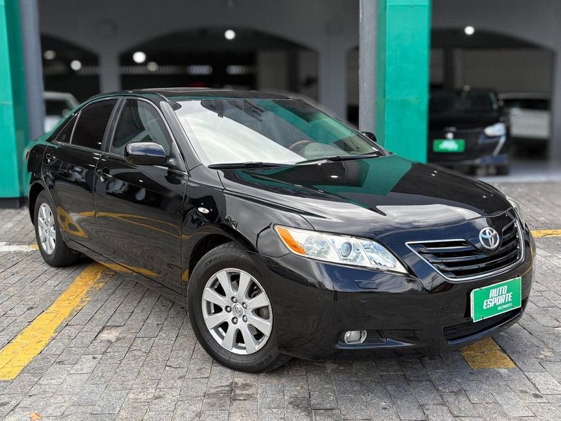 Toyota Camry XLE 3.5 24V Aut.