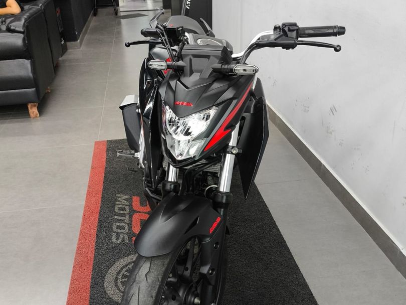 Honda CB300F TWISTER CBS