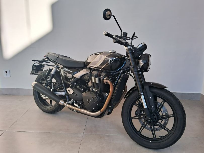 TRIUMPH Speed Twin 900cc