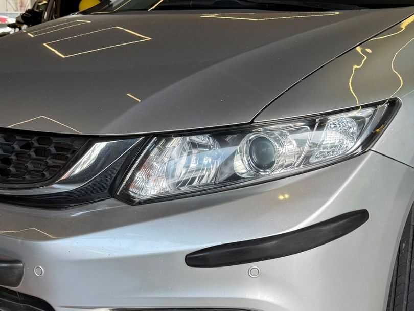 Honda Civic Sedan LXR 2.0 Flexone 16V Aut. 4p